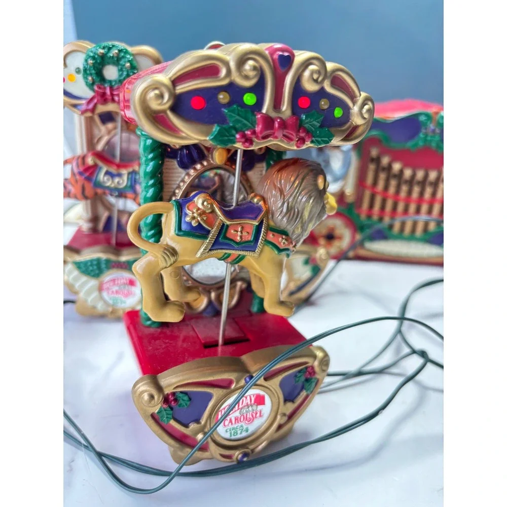 Mr Christmas Holiday Carousel Lighted Musical Animated Ornaments 7 Pc